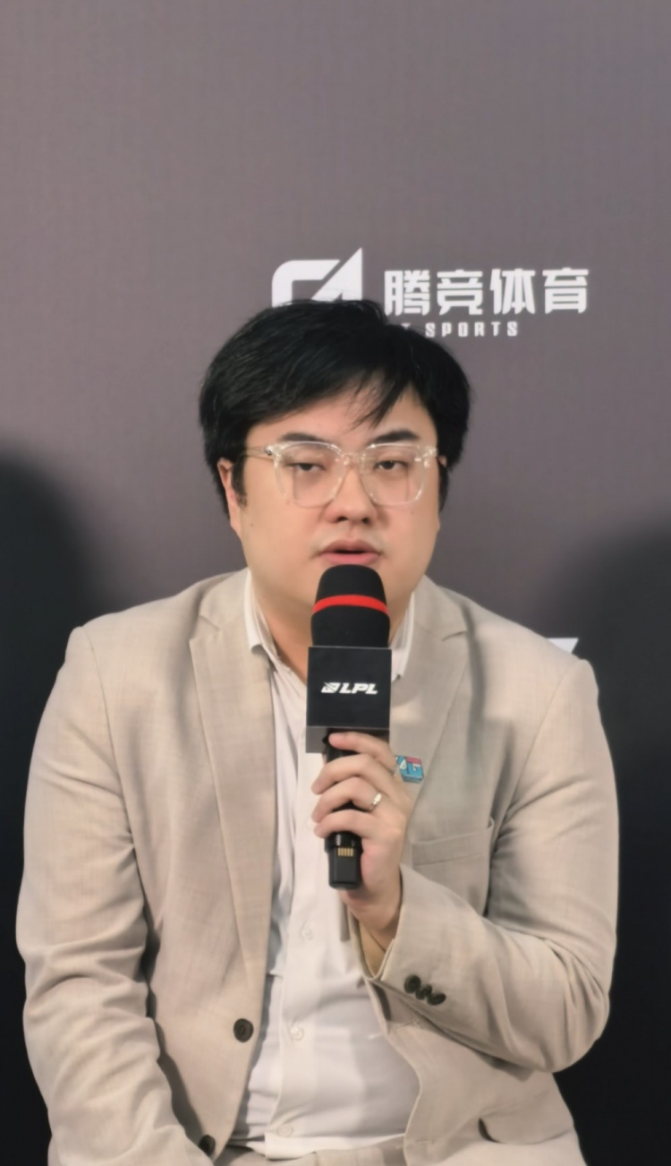 终于来作用了！大伟：赛前做了很多BP推演 今天遇到什么都不意外