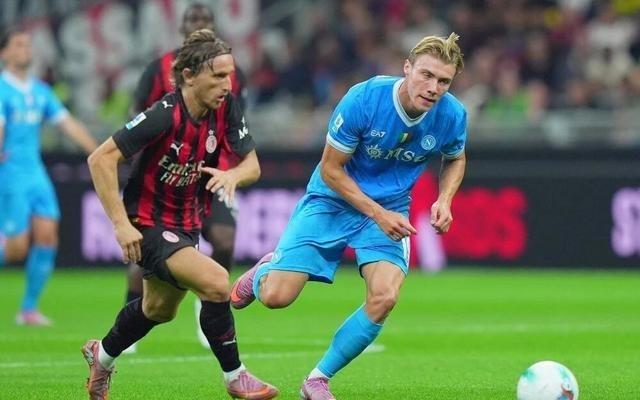 米兰赚大了！仅花700万打造新中场如今4连胜领跑意甲