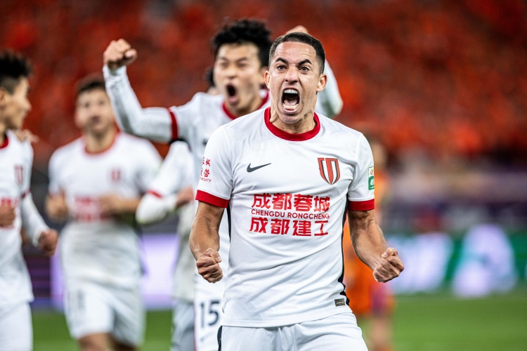 黄健翔：若蓉城赢申花真可憧憬冠军，若