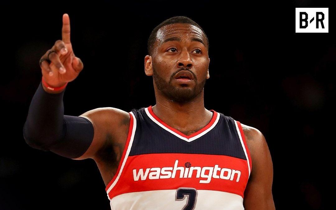 沃尔生涯仅4个赛季打进过季后赛，场均21.9分9.8助