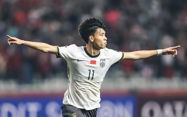 韩媒：意甲球队想要引进中国新星王钰栋，他父亲希望对方保证主力