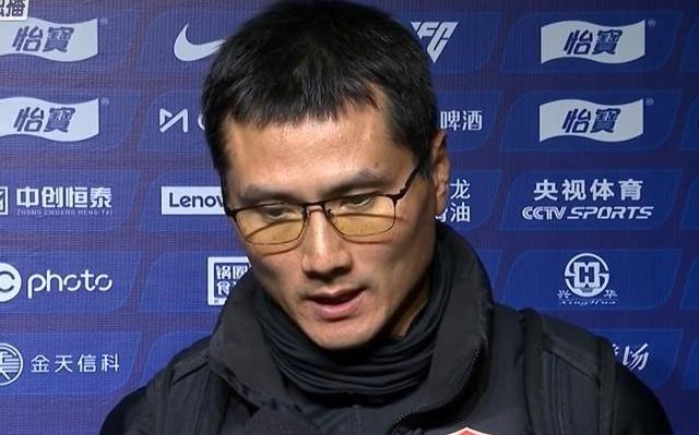 邵佳一:我们应该配得上三分,在休息室里我祝贺了队员们