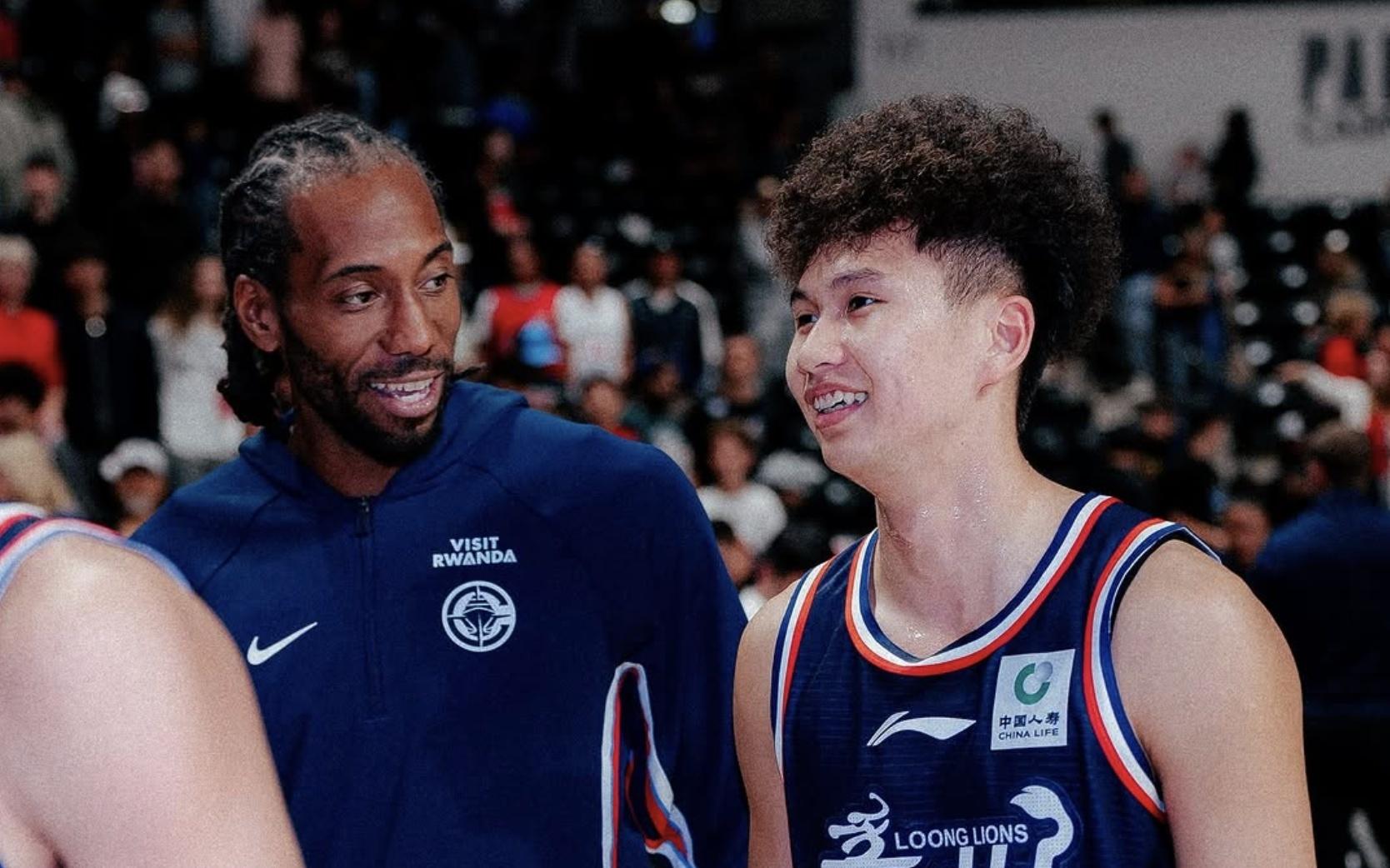 同场竞技！伦纳德谈张文杰：他很年轻，我觉得他非常有天赋