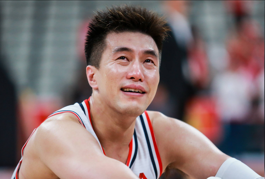 养伤只是借口郭艾伦多次现身商业活