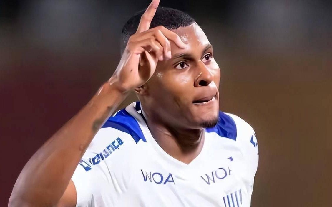 5笔交易签约闷声发大财成中超下赛季最大黑马他们有机会冲冠