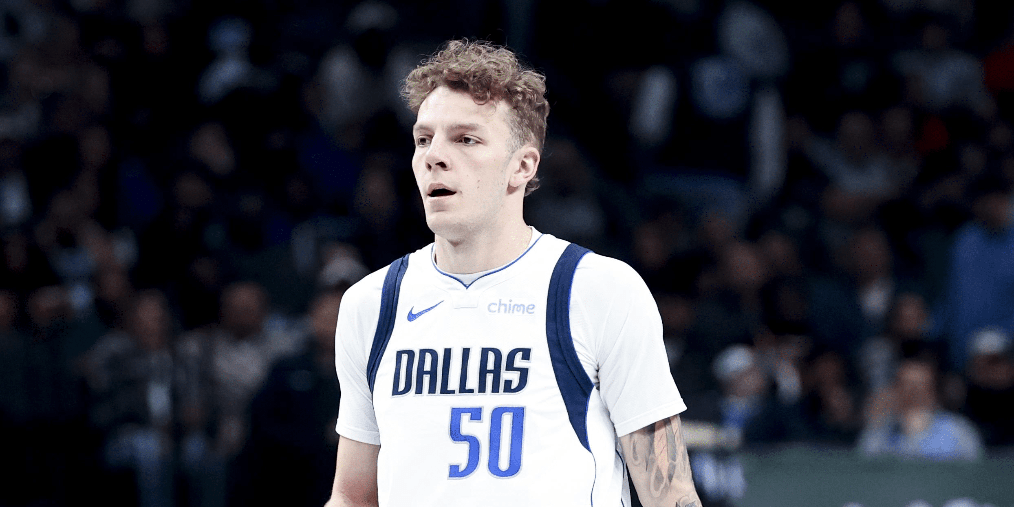 28岁去年才打上NBA！美记：湖人与中锋凯勒凯利签下训练营合同