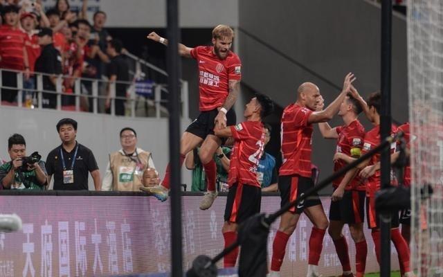 媒体人：成都蓉城是中超即战力最强球队，客场一点不保守不吃亏
