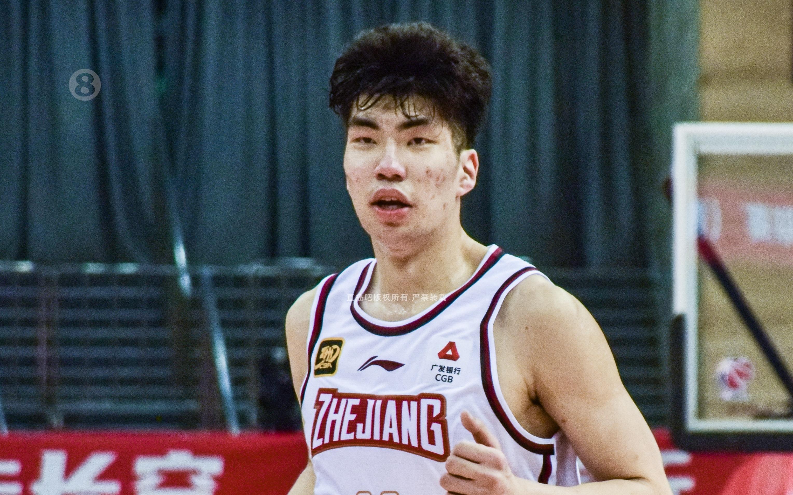 CBA官网更新国内球员注册信息浙江为余嘉豪进行了预注册