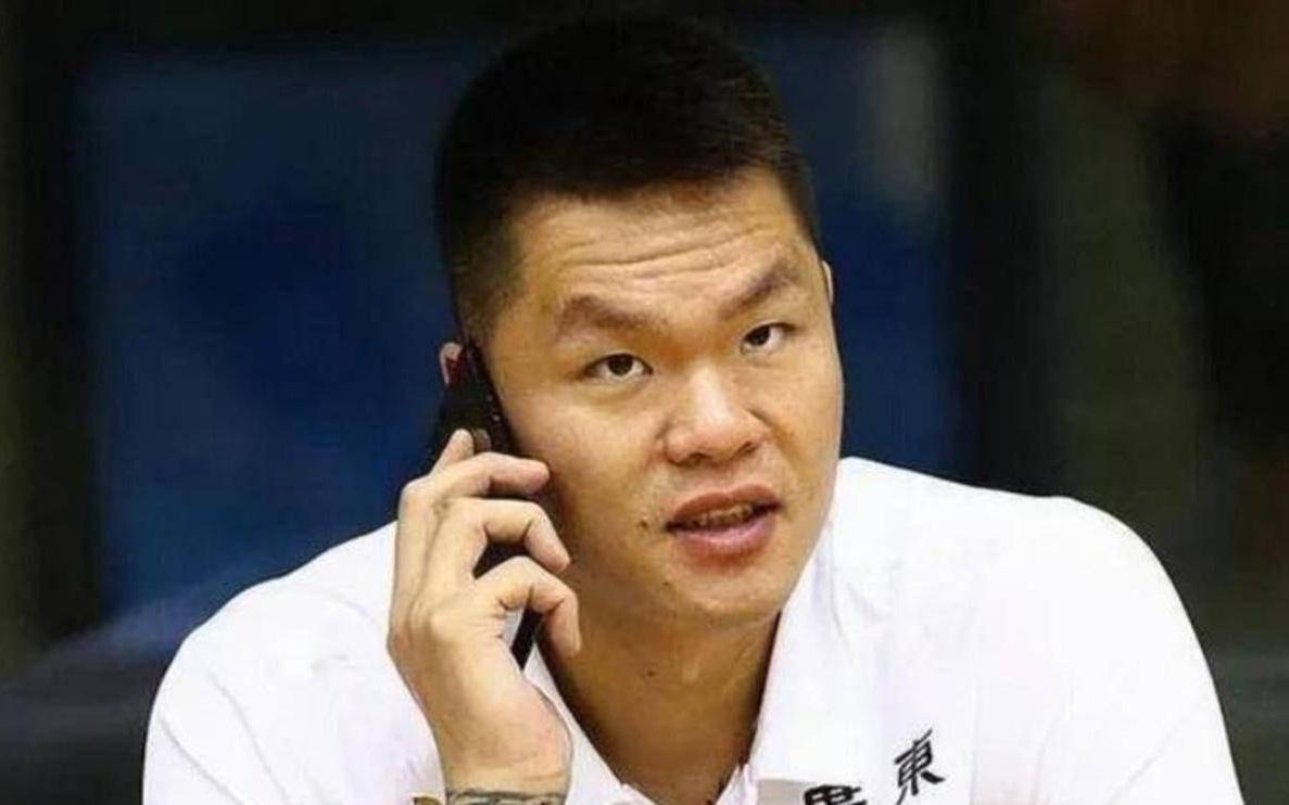 狂甩1500万！定了！广东签下奎恩，即将与球队会合，萨姆纳在路上