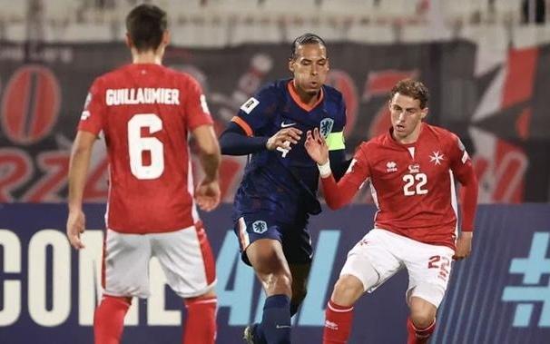 范戴克：我们不能低估通过中路保持比赛节奏的难度