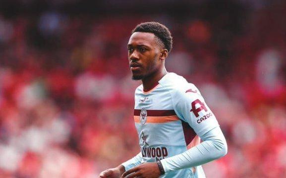 布伦特福德中场遭遇十字韧带重伤