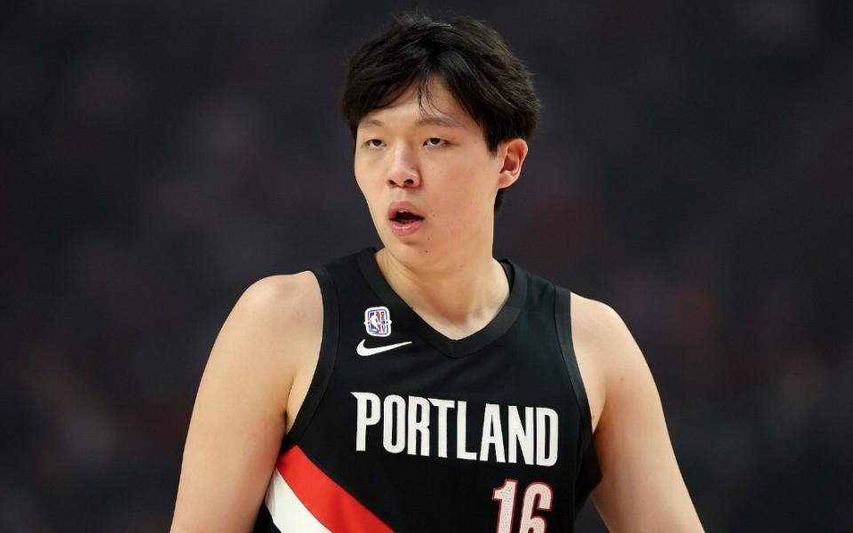 球迷太挑剔！刘维伟回应杨瀚森近期争议不是网络上传播的那样