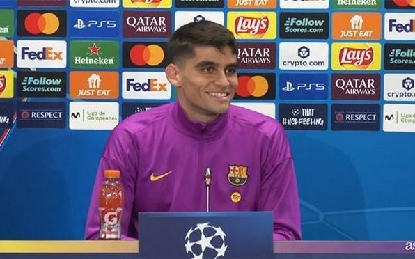 每体：巴萨让马丁替换德容出席发布会，以肯定前者的出色表现