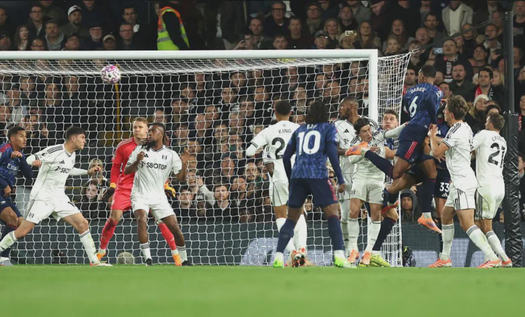 阿尔特塔：会继续训练埃泽适应10号位！阿森纳角球战术真神是他！