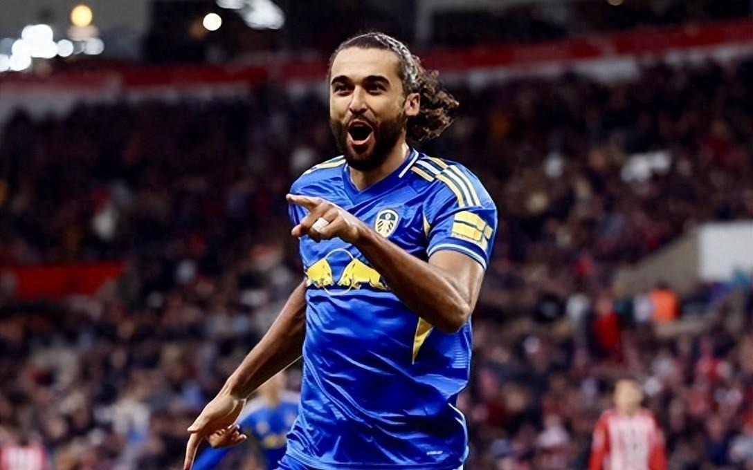 利兹联的“简单足球”激活了英超最被低估射手，凯恩替身找到了