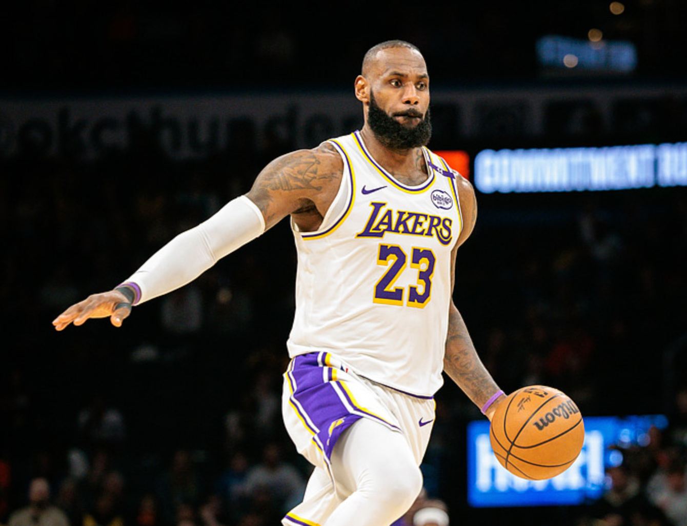 当今NBA五大快攻高手：詹姆斯第四，字母哥第二，第一出人意料