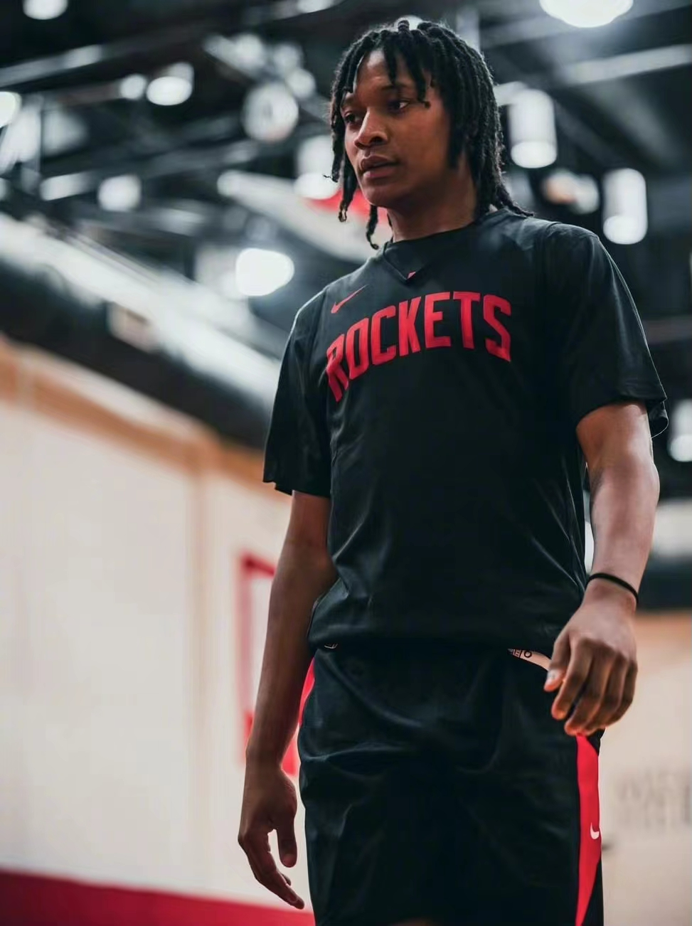 拼了！复出+引援双线操作，快船不摆烂