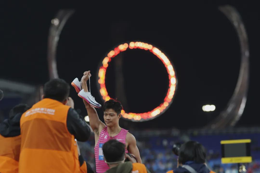 苏炳添宣布退役