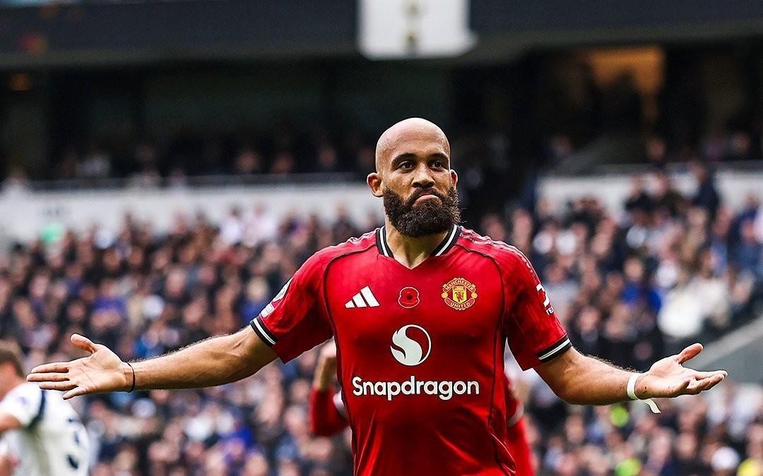 英超：曼联96分钟绝平热刺，艰难抢回1分