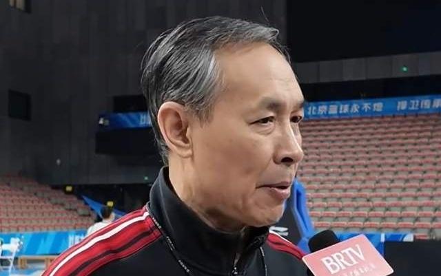 周琦又伤了！对阵黑马打不了，北京队或再被爆冷，许利民等来强人