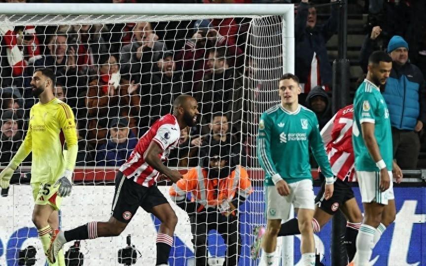 已利用界外球打入8球！英超劲旅这一招太狠，利物浦5分钟就中招