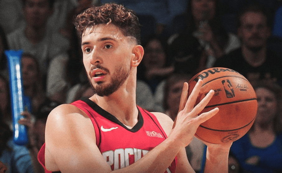 都说你1.85亿太贵，如今首秀35+5+5，创造NBA纪录，打成超值合同
