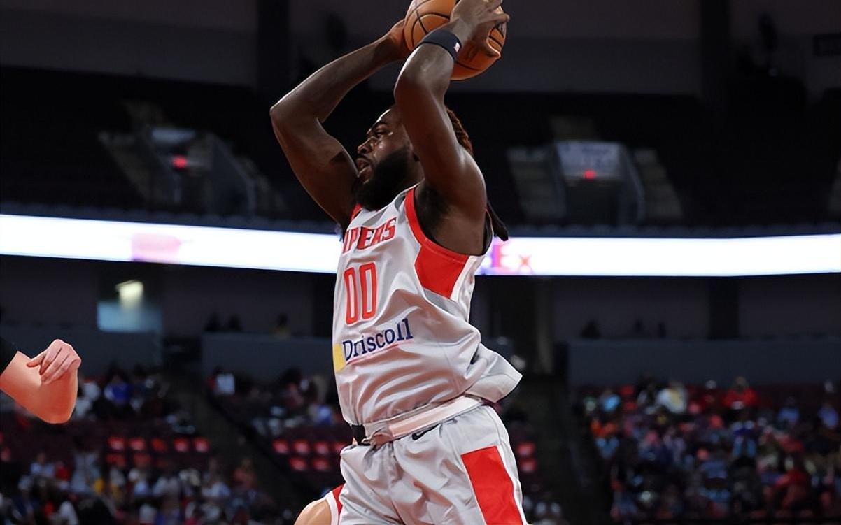 渐入佳境！侧翼新援在火箭二队在攻防两端都刷出了很高的存在感