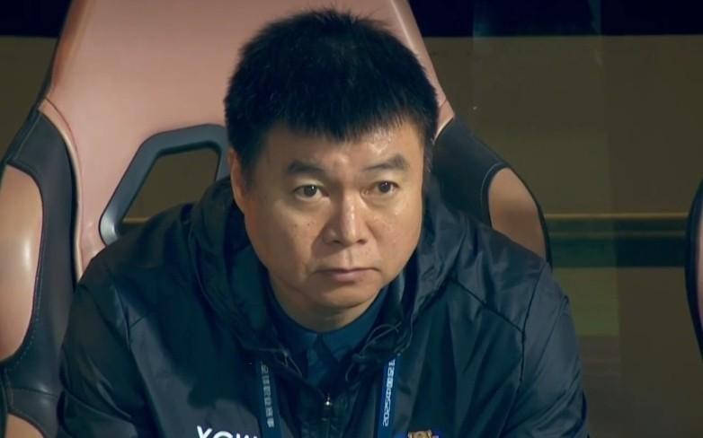 于根伟：阿代米的续约没有太多进展，续约是一个双向的选择