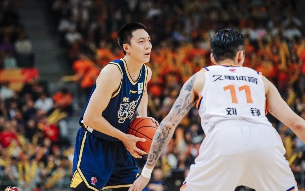 下半场反扑未果，广东主场不敌上海