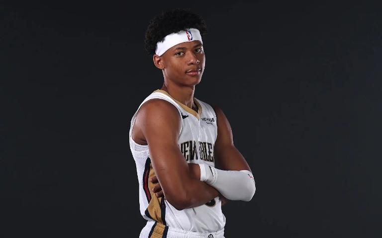 鹈鹕7号秀：我要不断向普尔学习，教练要我发挥出自己擅长的东西