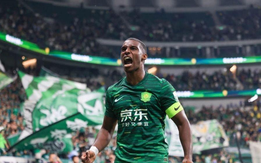 中超终极悬念揭晓！海港三连冠，梅州客家降级，法比奥金靴