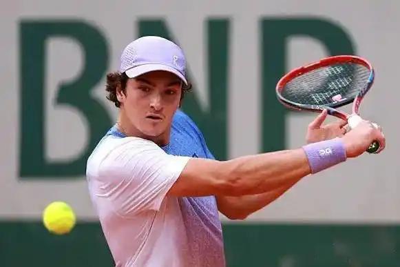 巴黎大师赛首轮多组对决屡屡出现，沙波迎来复仇之战