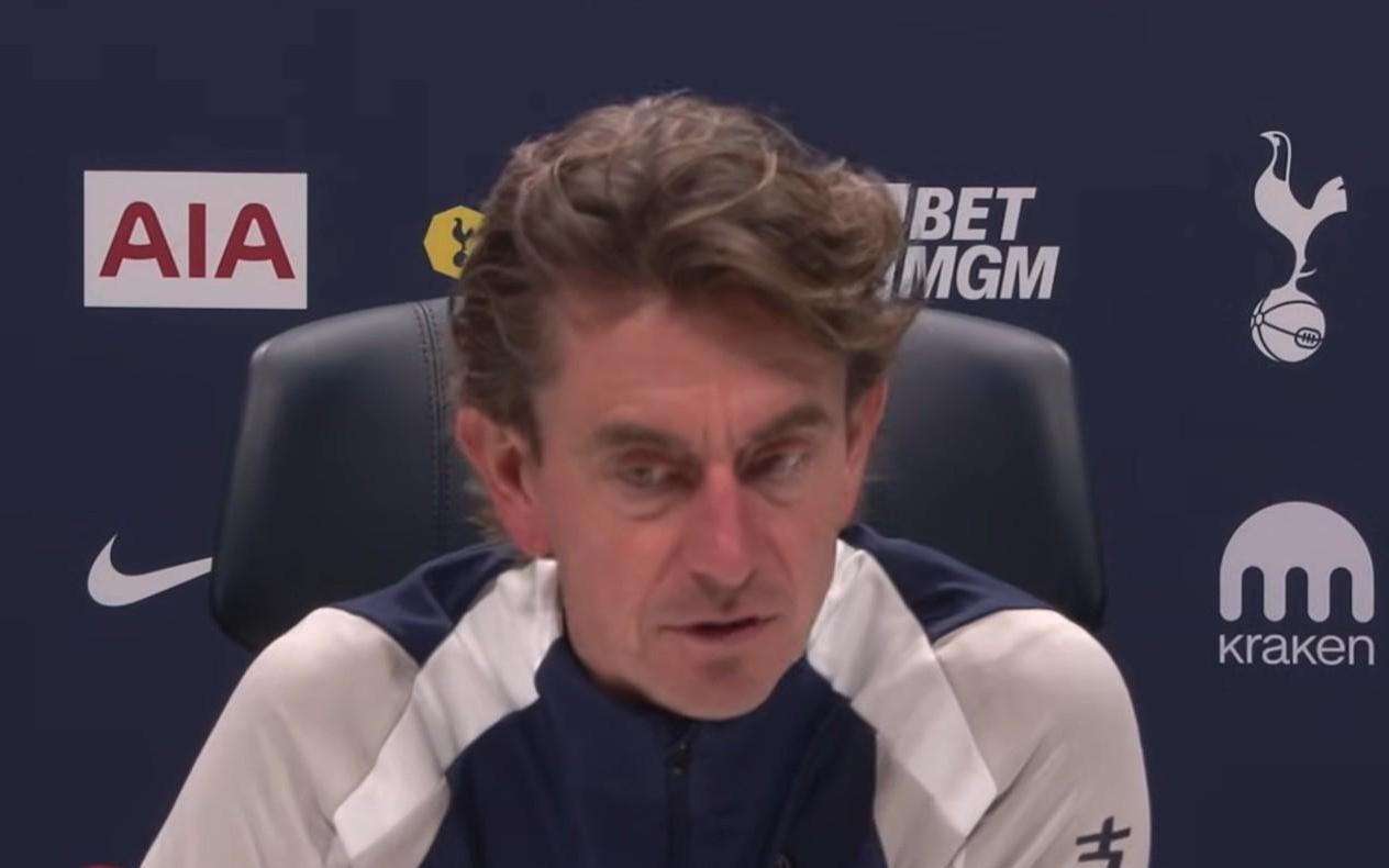 弗兰克：罗梅罗已恢复草地训练，我们正努力让前场四人组配合更流畅