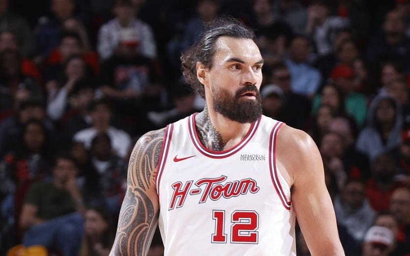 火箭102103开拓者球员评价：2人优秀，亚当斯及格，7人崩盘