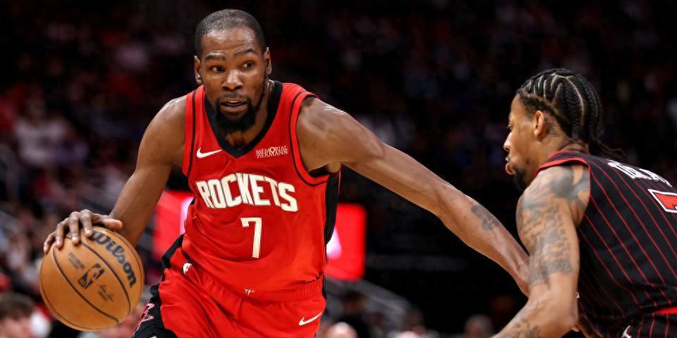 火箭终结3连败重返前六！杜兰特28+10秀暴扣小贾18+7送关键三分