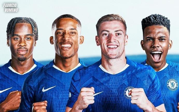 英超BIG5“军备竞赛”！投6.32亿换枪，曼联大换血，利物浦升级