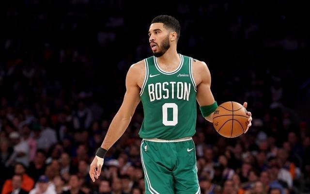 塔图姆：作为NBA最佳球员之一你总会觉得自己没得到足够认可