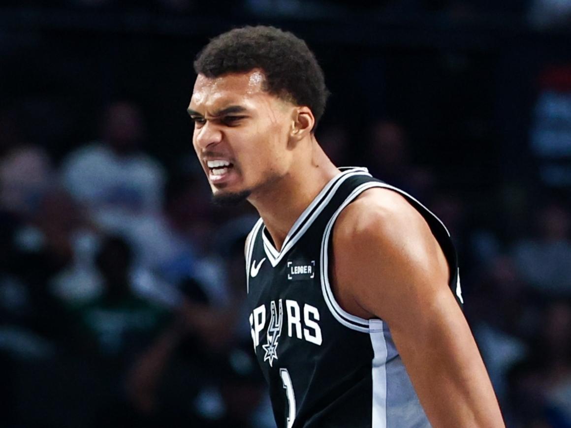 爆砍40+15！仅仅两个赛季，恩比德就被文班亚马全方位赶超