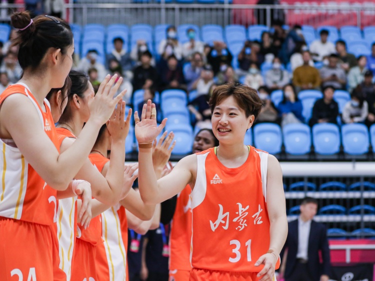 付政浩：对于内蒙古而言最稳妥还是组建一支先打NBL的球队