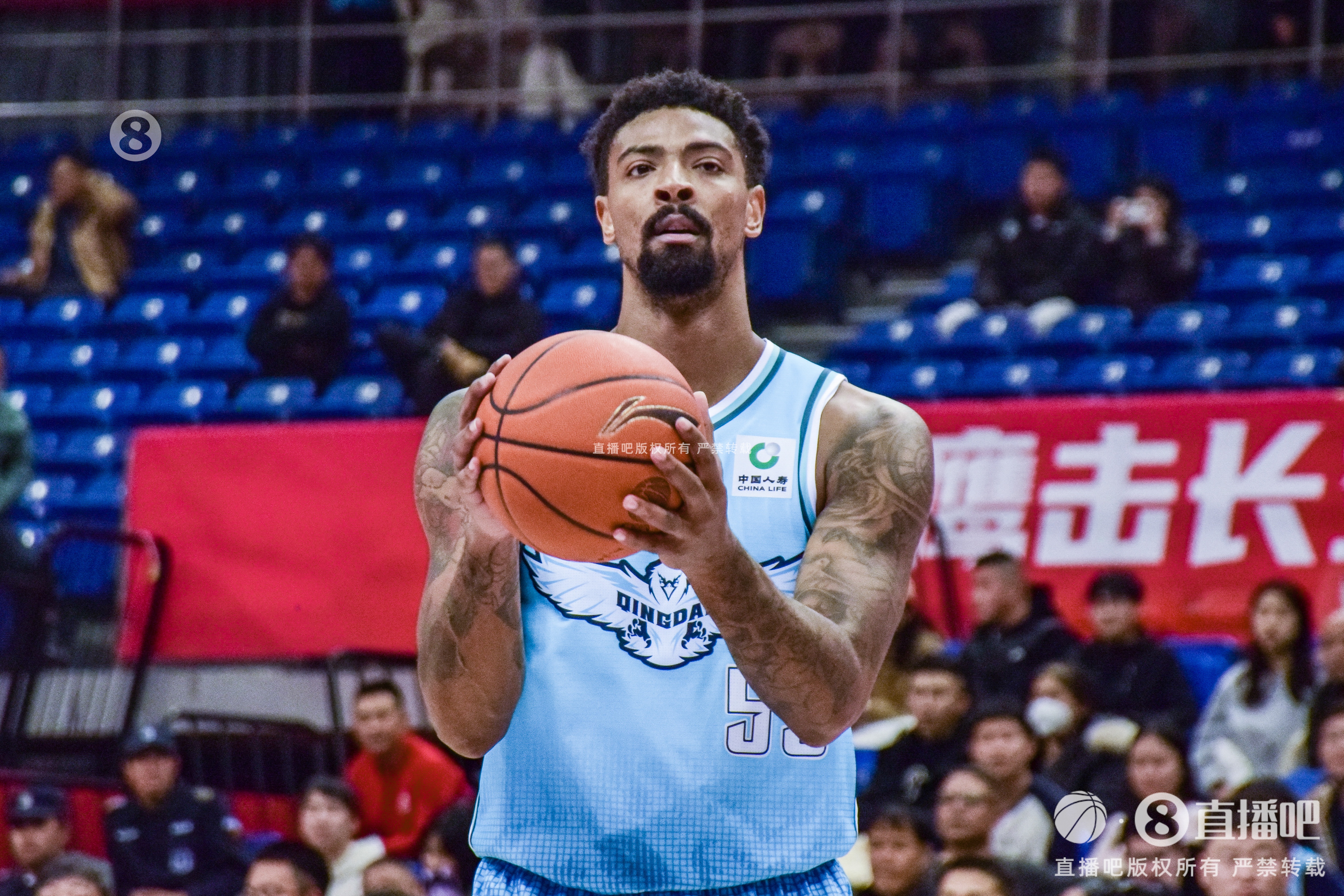 媒体人：刘维伟春节就敲定米奇续约目前在看上季表现出色的小外