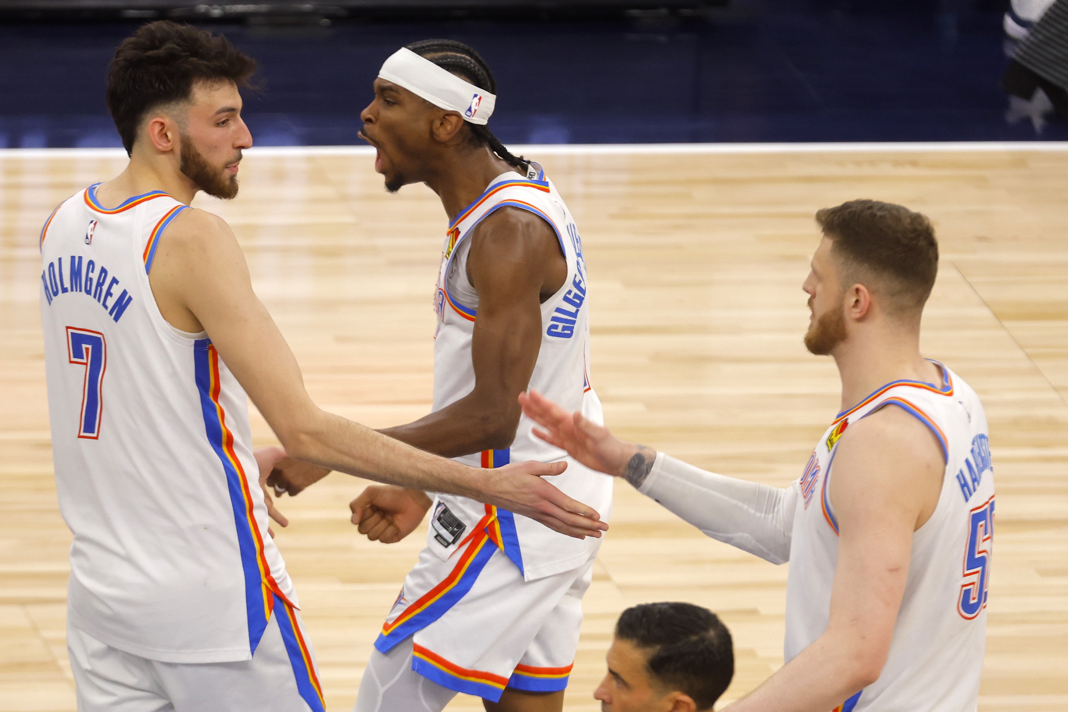 拉文：预测雷霆夺冠&他们整体更强但在NBA什么都可能发生