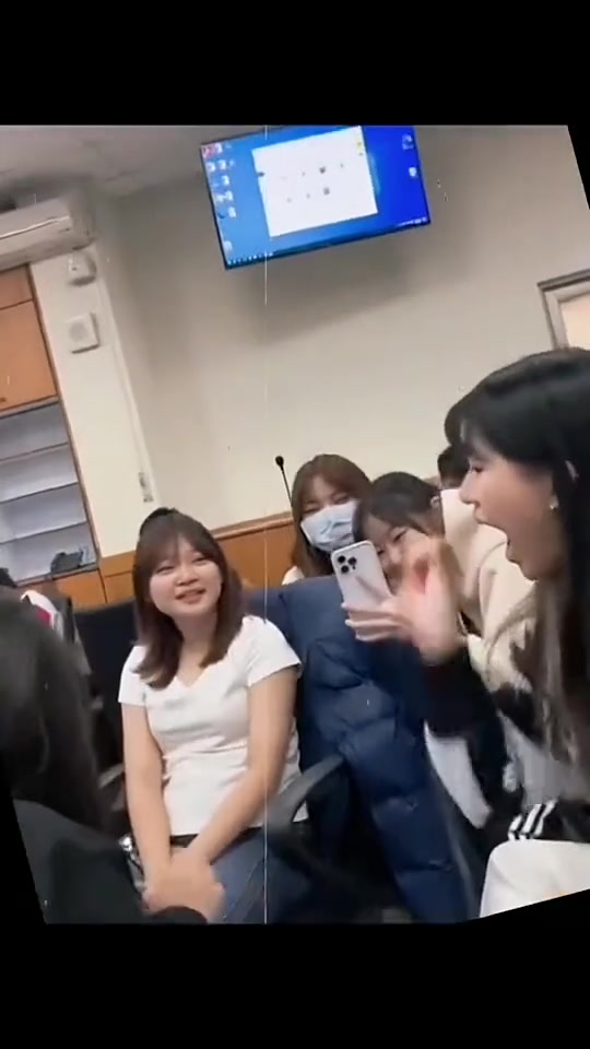 小姐姐玩什么特效 要这么快