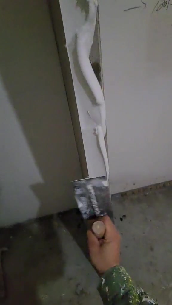 早上刮腻子 下午做蛋糕 晚上摊煎饼