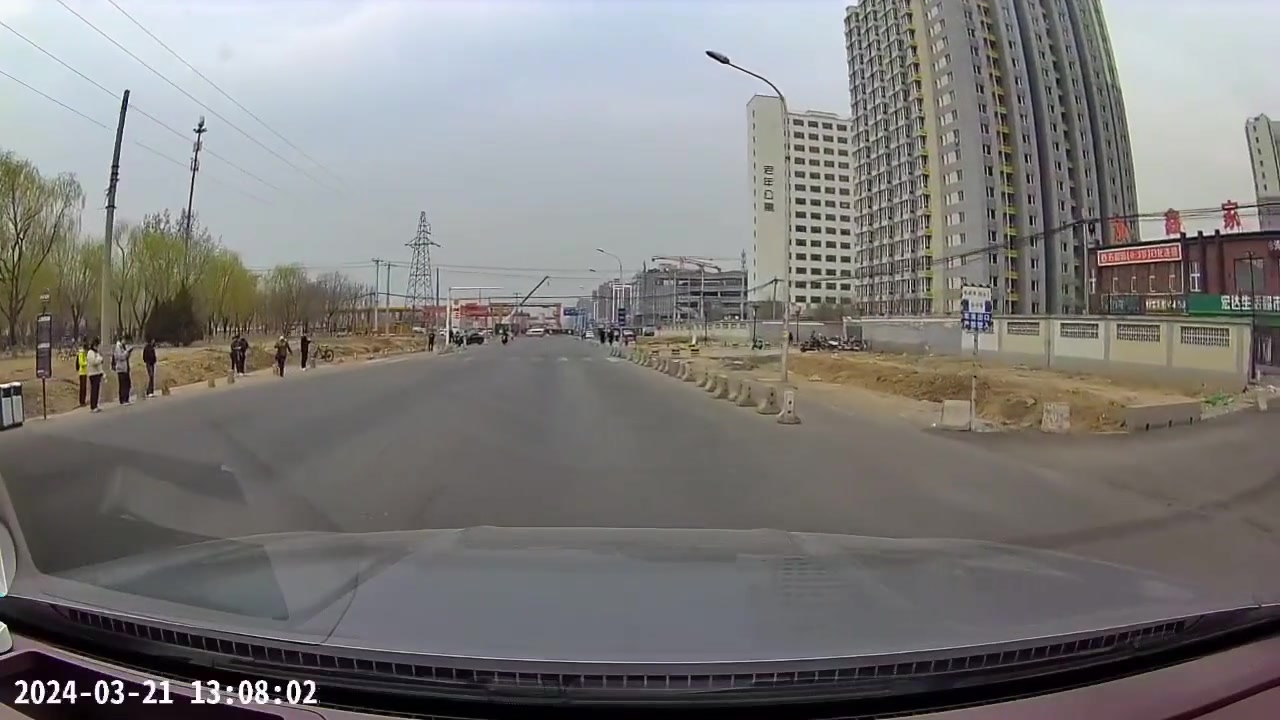 垂死挣扎惊坐起，撞车竟是我自己。