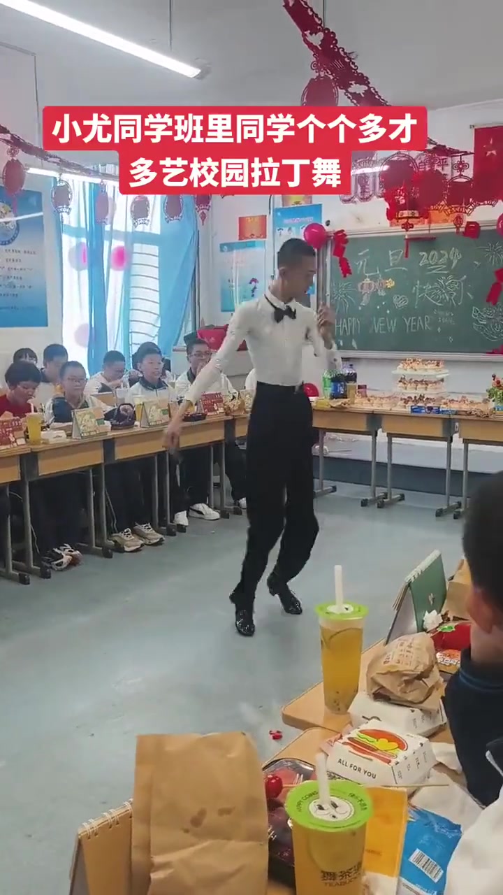 这谁家筷子成精了