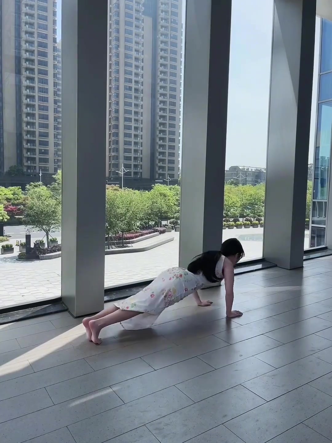 体育老师说过做俯卧撑屁股翘起来的都不标准！！
