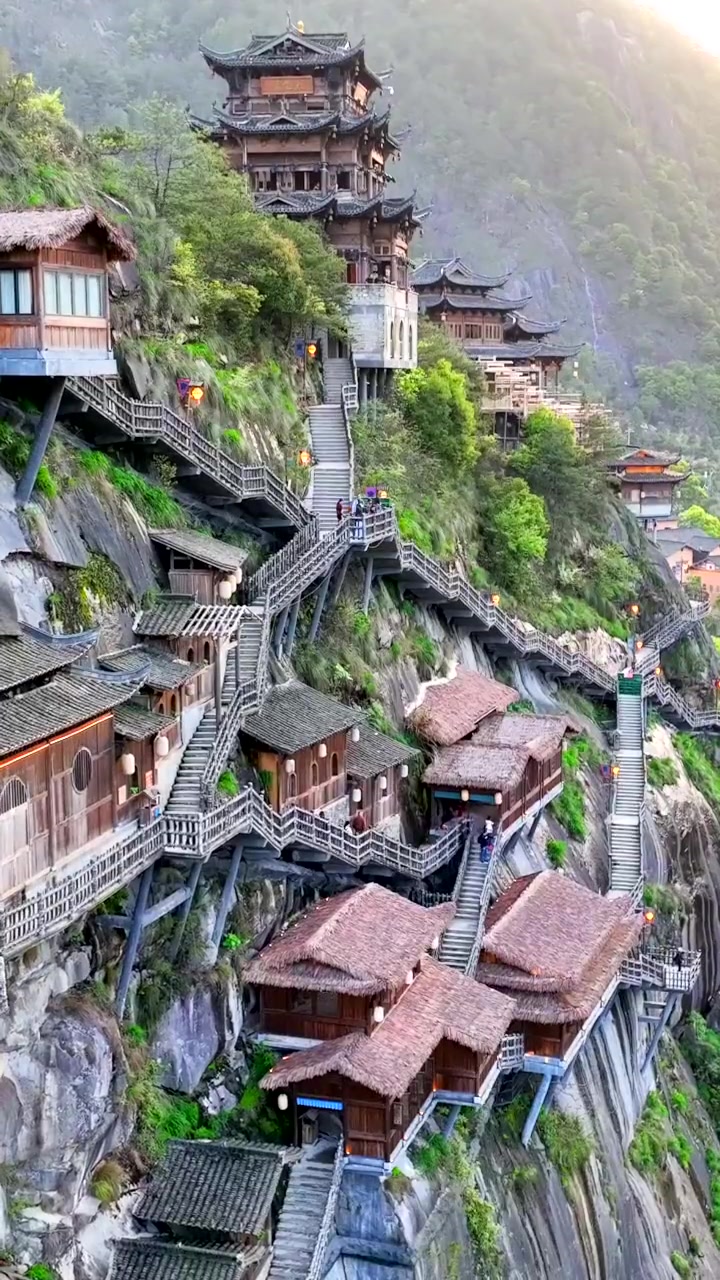 总要去一次现实版的仙侠世界吧！