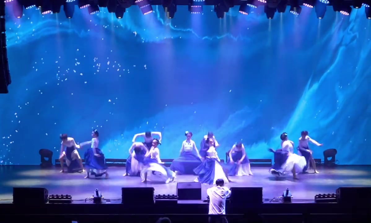 小孩姐成团
