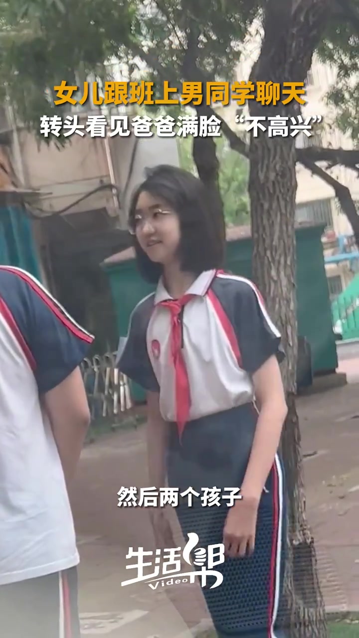 爸爸满脸“开心”网友：原来说萝卜刀会伤人是真的！