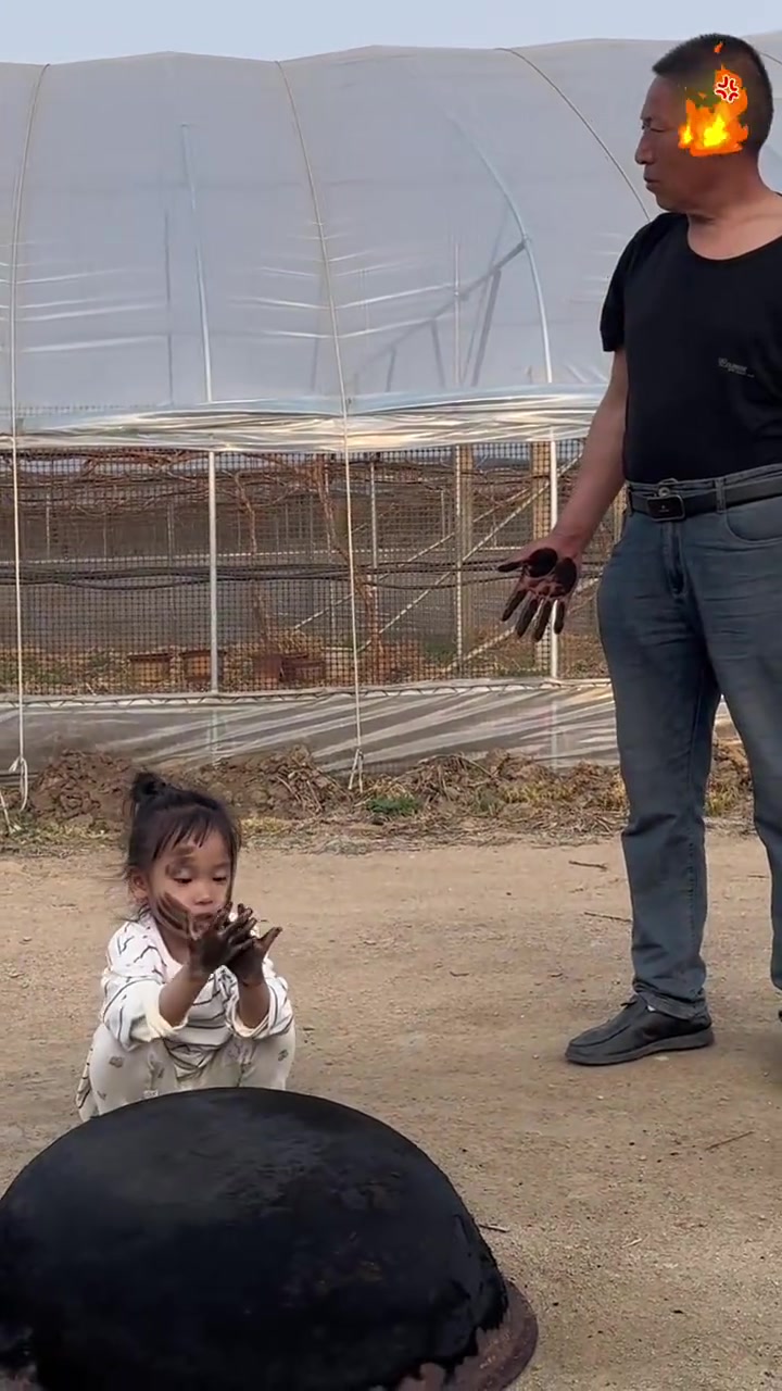 孙女肯定是亲孙女，儿子不一定是亲儿子